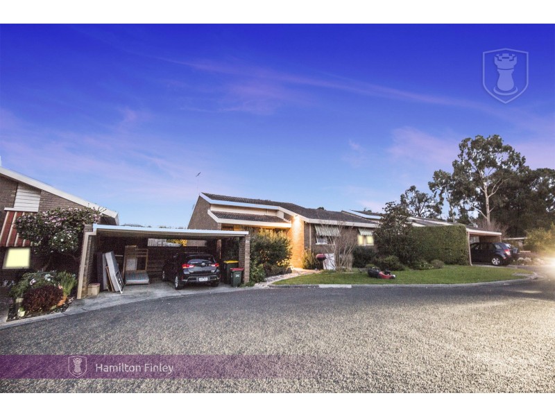 26 Boardman Close, Box Hill South VIC 3128