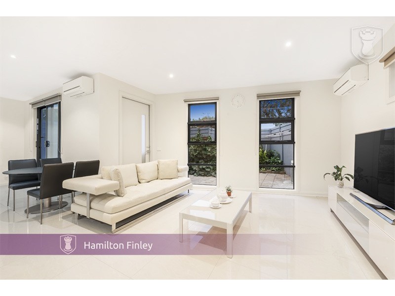 1/69 Tram Road, Doncaster VIC 3108