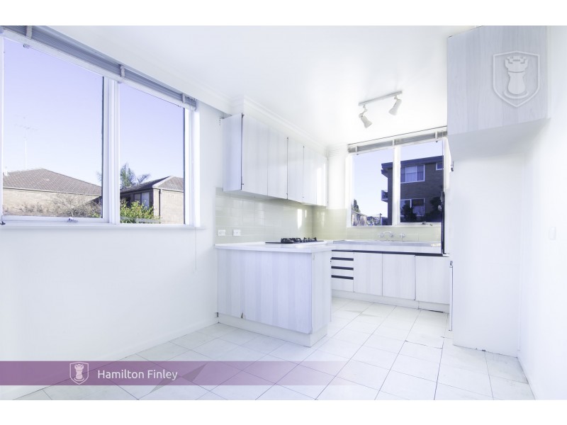 1/31 Avoca Avenue, Elwood VIC 3184