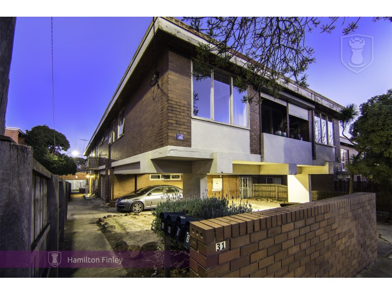 1/31 Avoca Avenue, Elwood VIC 3184