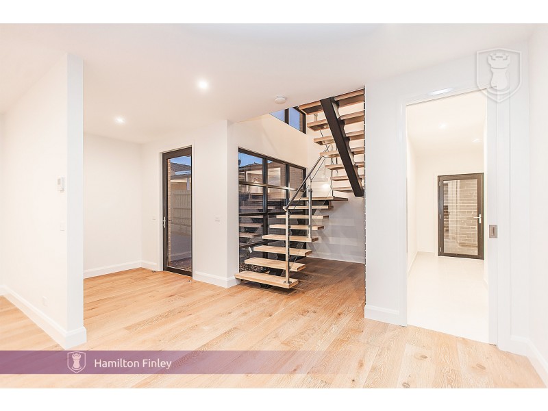 2/4 Morris Street, Balwyn North VIC 3104