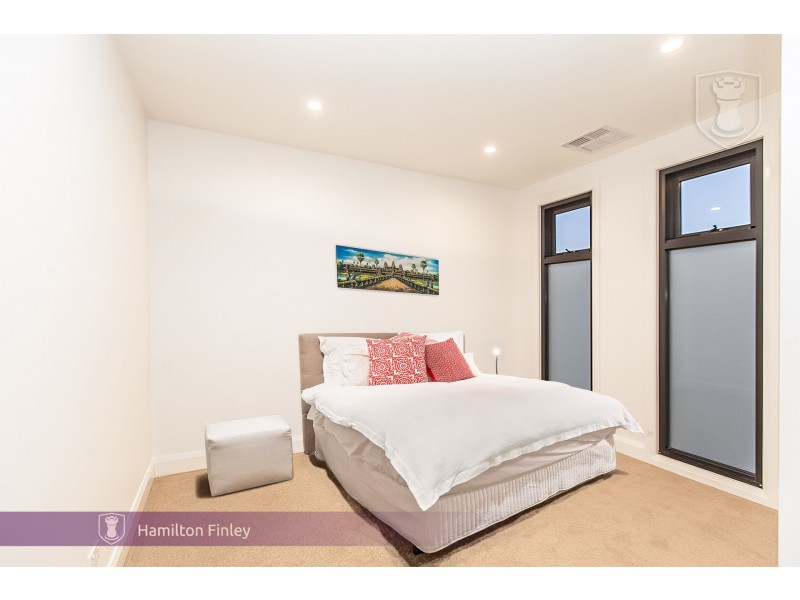 2/4 Morris Street, Balwyn North VIC 3104