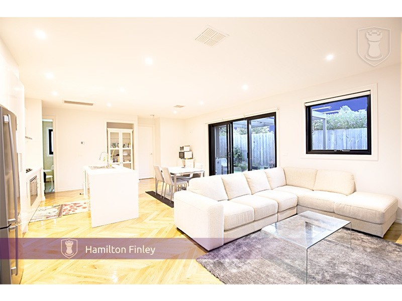 3/14 Farleigh Avenue, Burwood VIC 3125