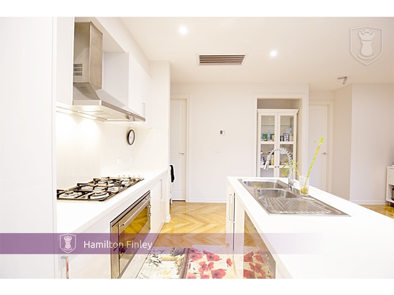 3/14 Farleigh Avenue, Burwood VIC 3125