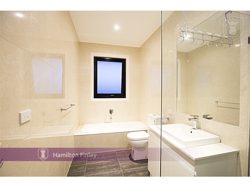 3/14 Farleigh Avenue, Burwood VIC 3125