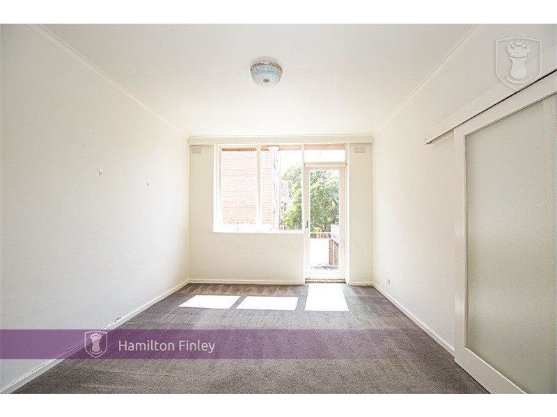 4/31 Avoca Avenue, Elwood VIC 3184