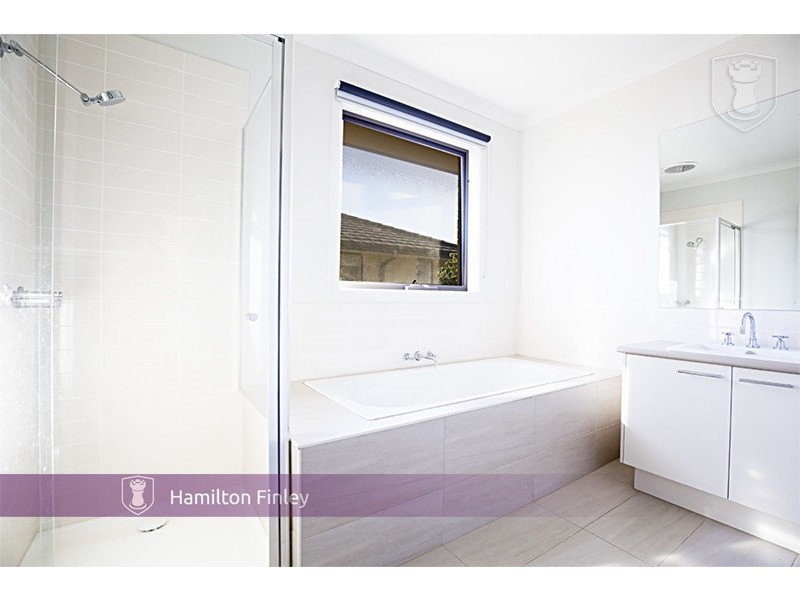 1 Sunflower Street, Keysborough VIC 3173