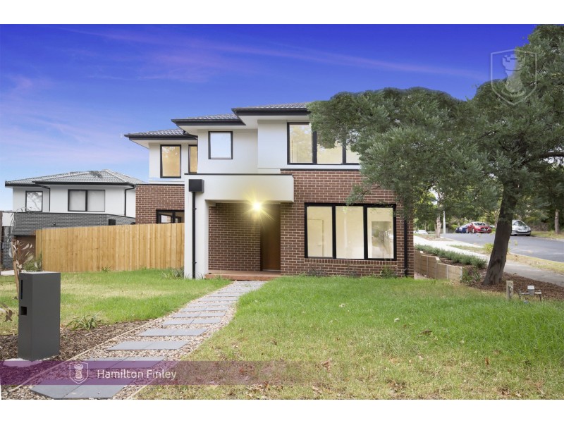 11 Milton Crescent, Box Hill South VIC 3128