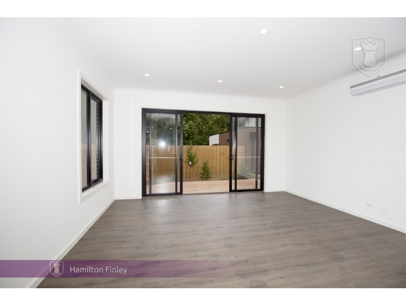 11 Milton Crescent, Box Hill South VIC 3128