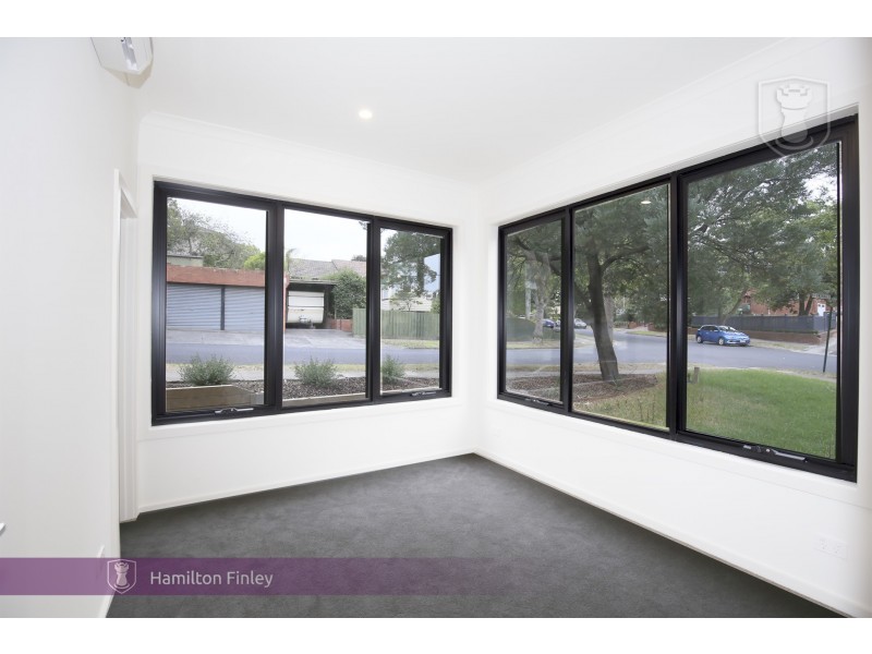 11 Milton Crescent, Box Hill South VIC 3128