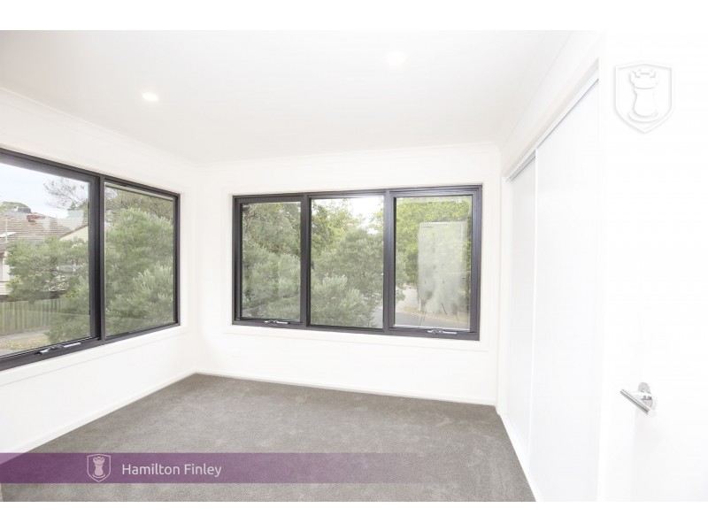 11 Milton Crescent, Box Hill South VIC 3128