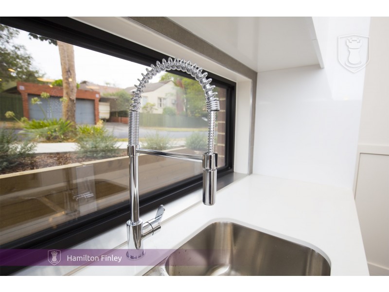 11 Milton Crescent, Box Hill South VIC 3128