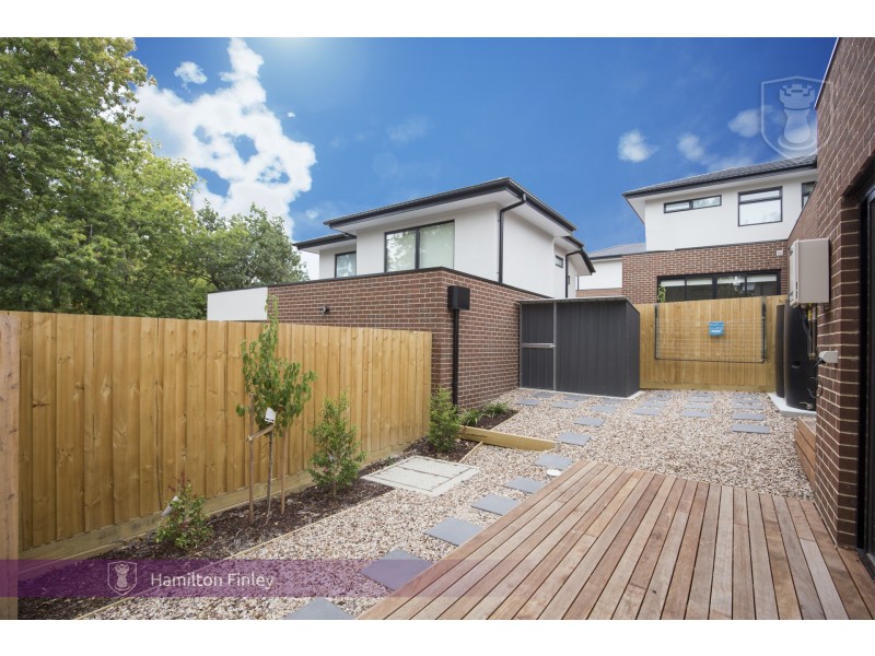 11 Milton Crescent, Box Hill South VIC 3128
