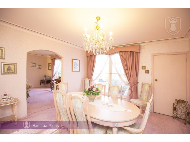 1 Sunburst Avenue, Balwyn North VIC 3104