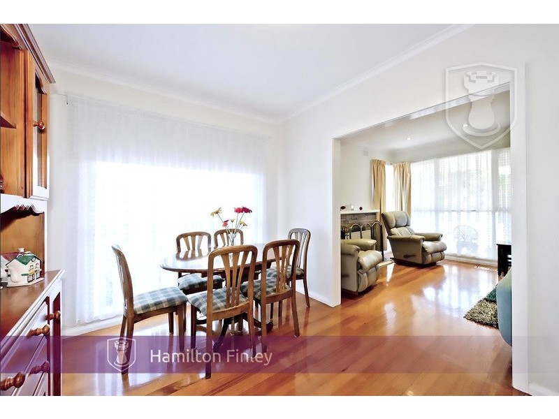 12 Maroondah Road, Ashwood VIC 3147