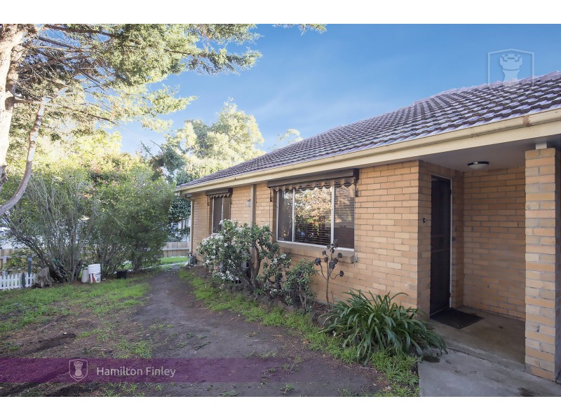 2/49 Elgar Road, Burwood VIC 3125