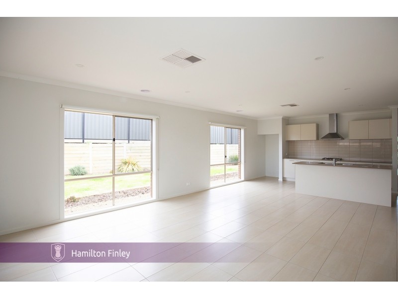 17 Plough Street, Mernda VIC 3754