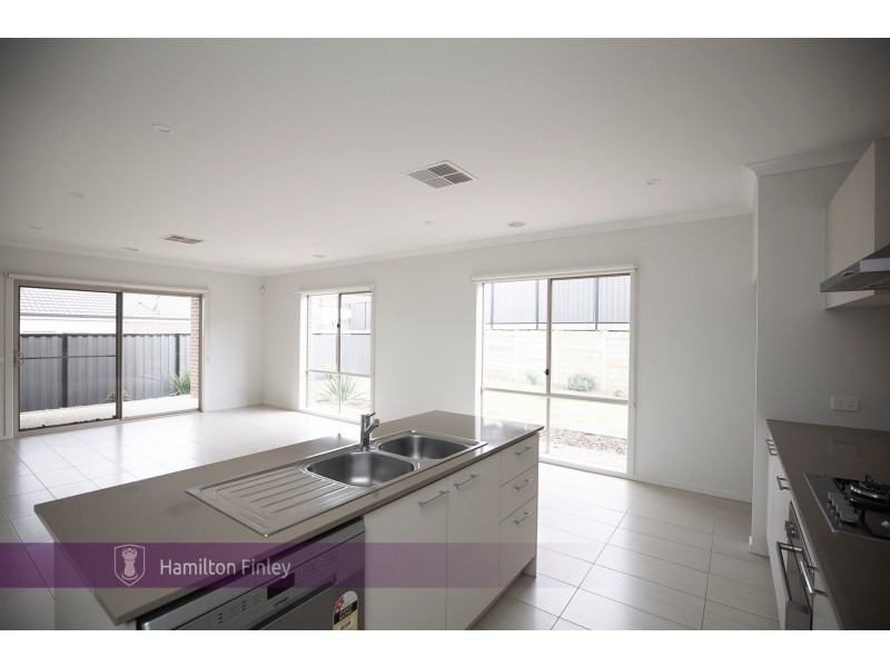 17 Plough Street, Mernda VIC 3754