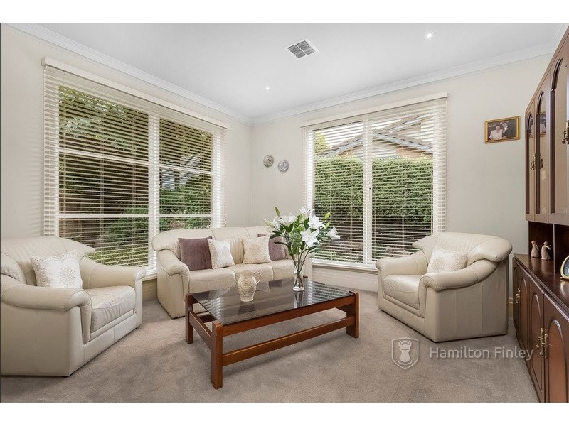 1/8-10 Malcolm Crescent, Doncaster VIC 3108