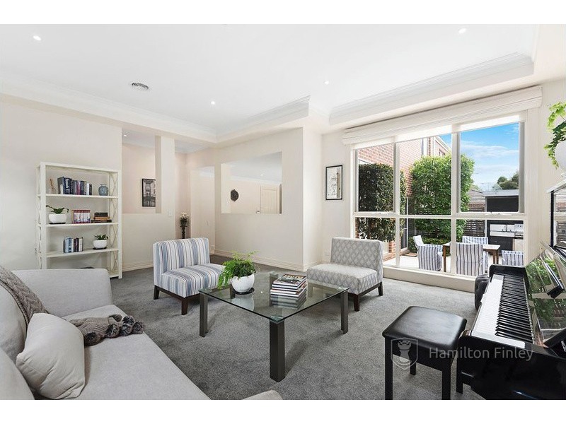 1/3 Iramoo Street, Balwyn VIC 3103