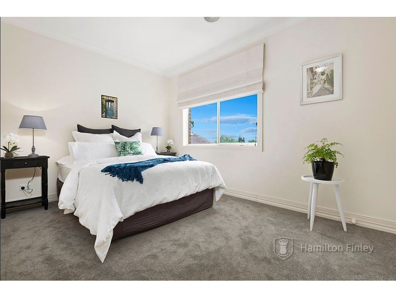 1/3 Iramoo Street, Balwyn VIC 3103