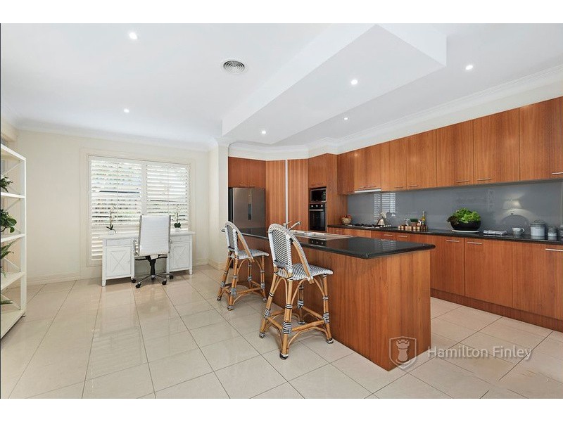 1/3 Iramoo Street, Balwyn VIC 3103