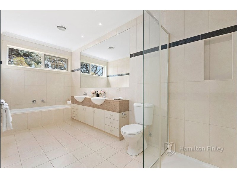 1/3 Iramoo Street, Balwyn VIC 3103