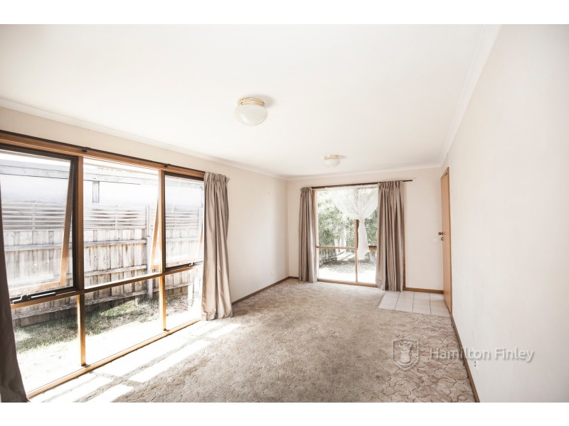 1/6 Chatterley Court, Frankston VIC 3199
