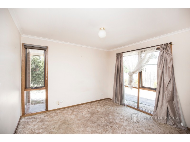 1/6 Chatterley Court, Frankston VIC 3199