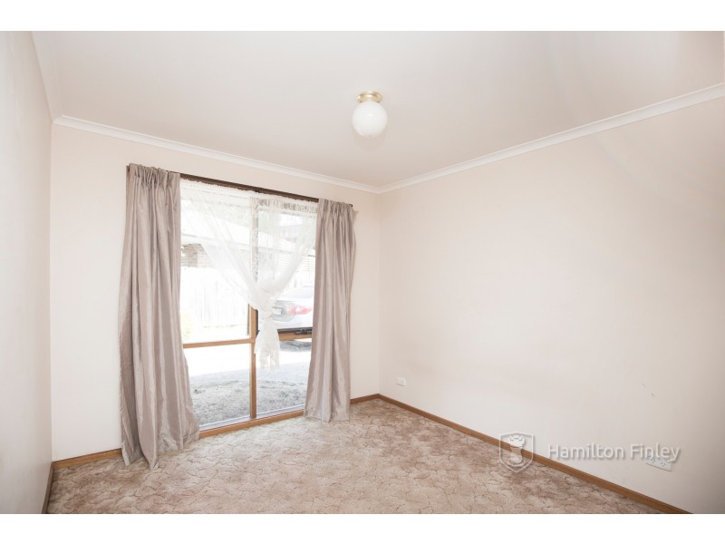 1/6 Chatterley Court, Frankston VIC 3199