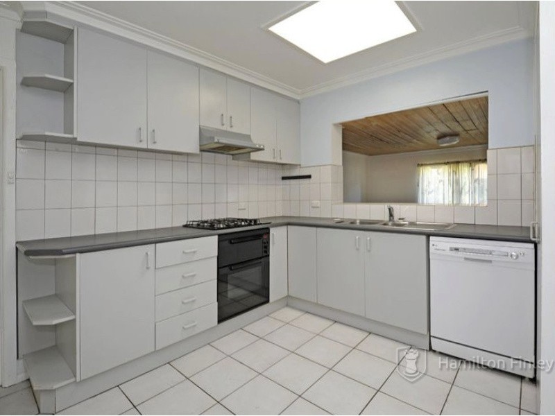 18 Leonard Crescent, Bundoora VIC 3083