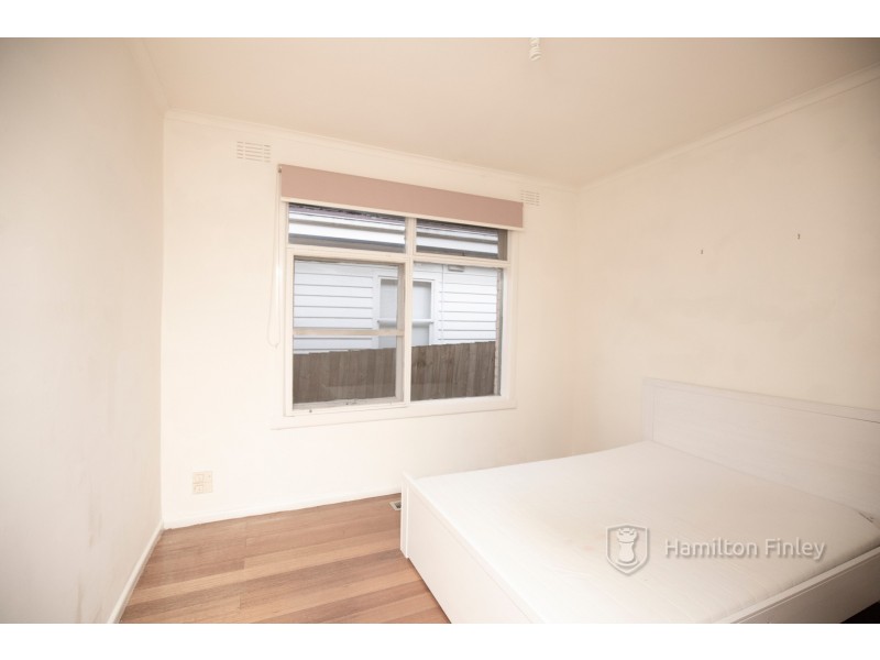 10 Inverness Avenue, Burwood VIC 3125