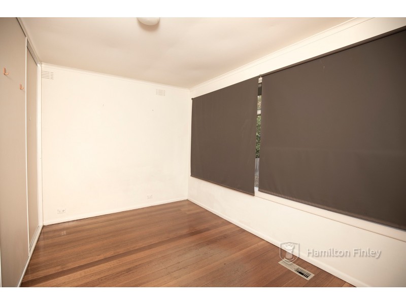 10 Inverness Avenue, Burwood VIC 3125