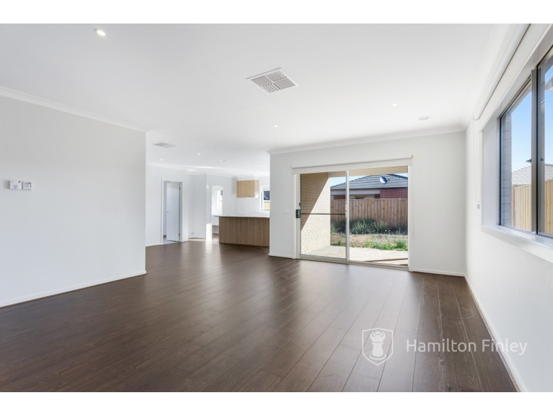 83 Bensonhurst Parade, Point Cook VIC 3030