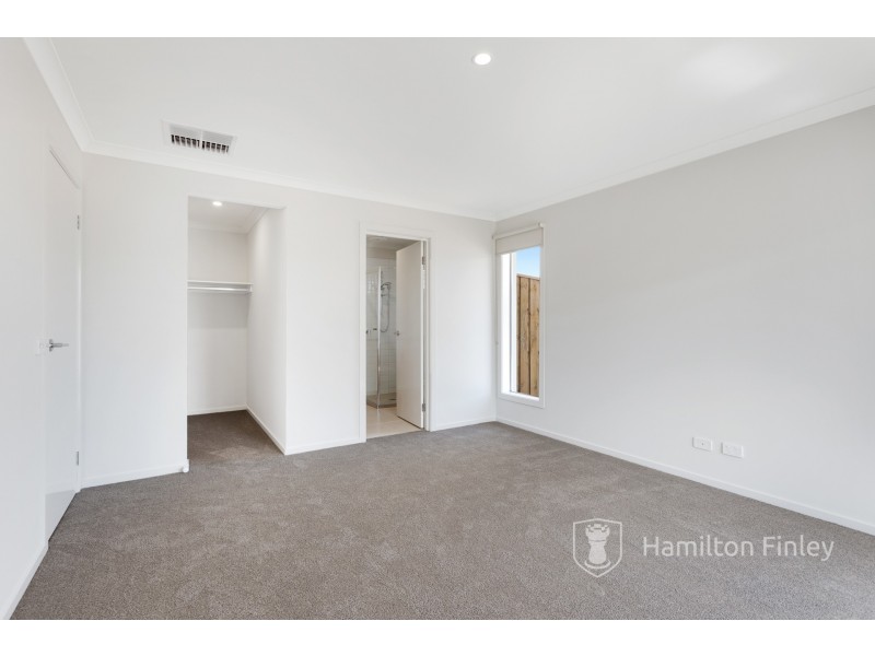 2 Crooked Street, Wollert VIC 3750