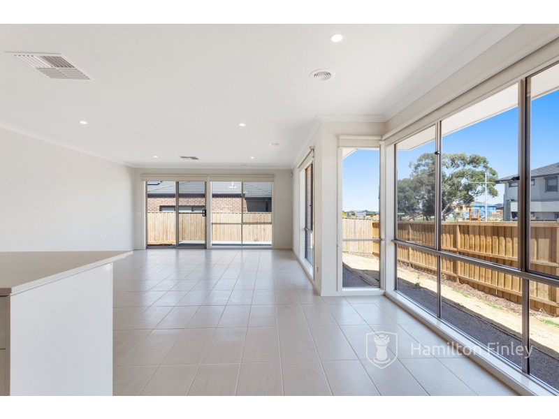 2 Crooked Street, Wollert VIC 3750
