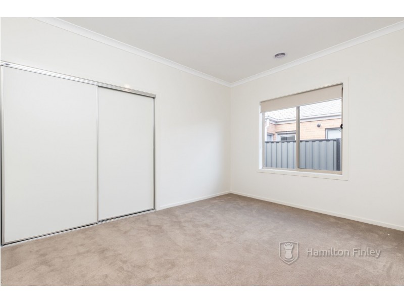 31 Sustainable Drive, Craigieburn VIC 3064