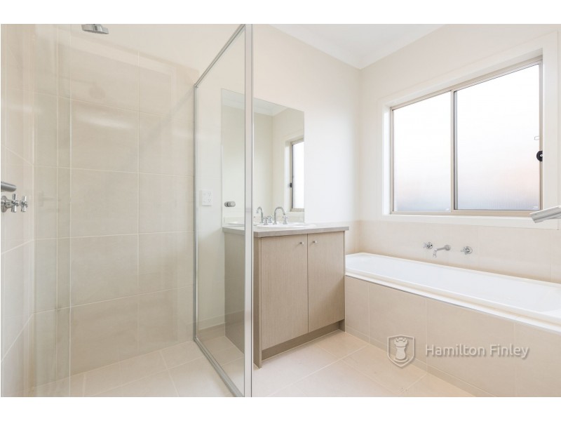 31 Sustainable Drive, Craigieburn VIC 3064