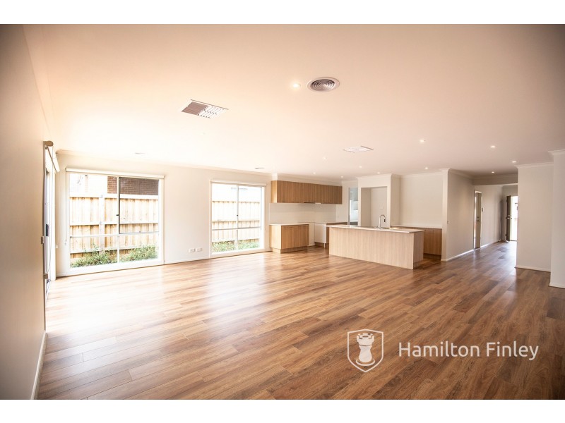 27 Yosemite Street, Point Cook VIC 3030