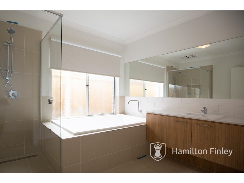 27 Yosemite Street, Point Cook VIC 3030