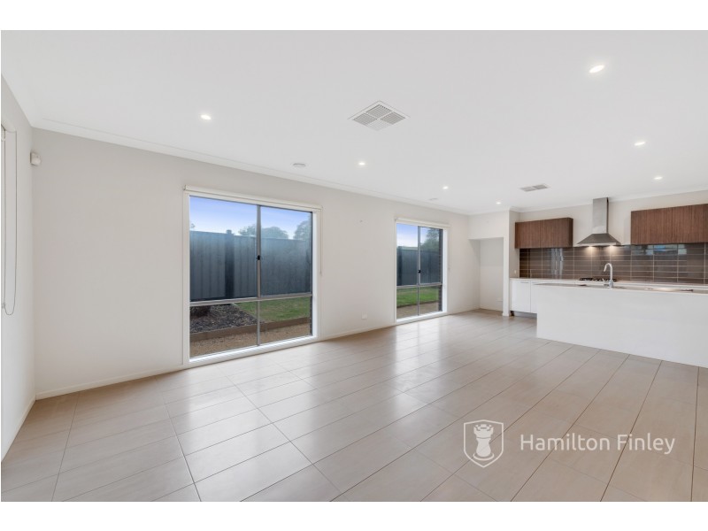 22 Reynolds Circuit, Mernda VIC 3754