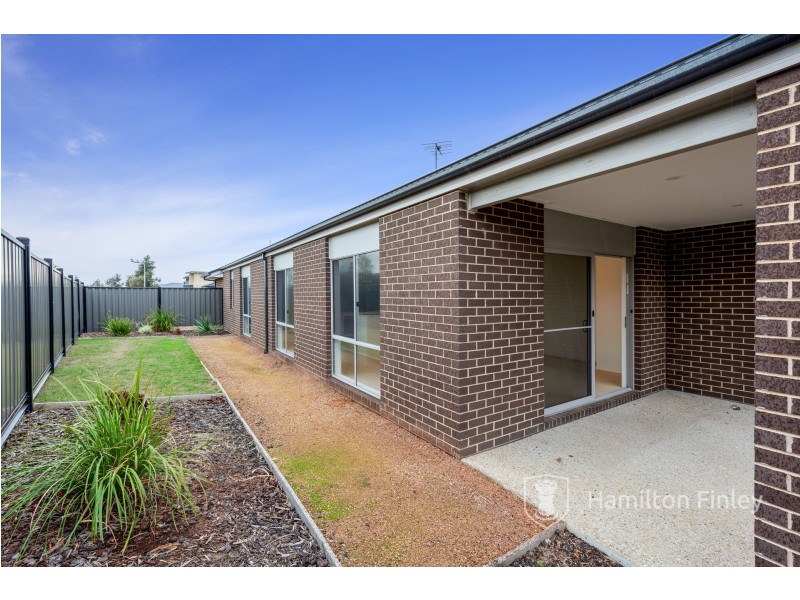 22 Reynolds Circuit, Mernda VIC 3754