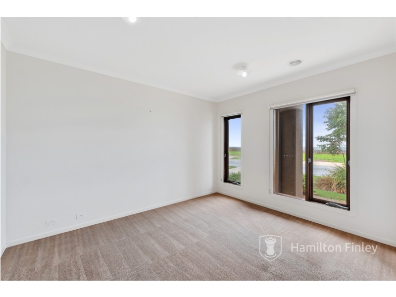 35 Starboard Way, Werribee South VIC 3030