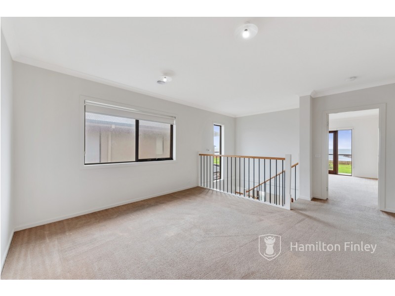 35 Starboard Way, Werribee South VIC 3030