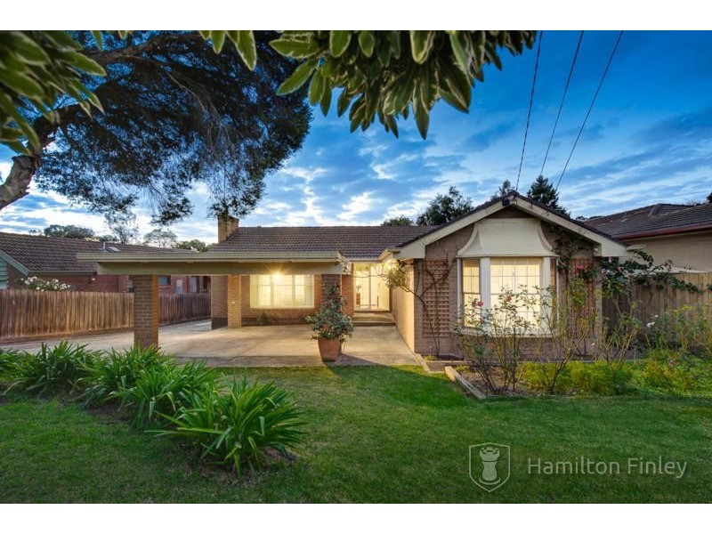 25 Caringal Avenue, Doncaster VIC 3108