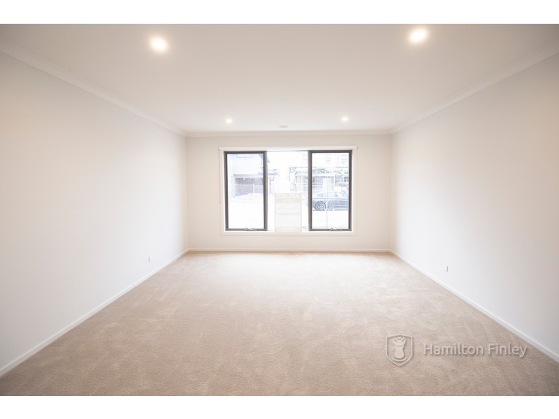 12 Yellowbox Drive, Keysborough VIC 3173