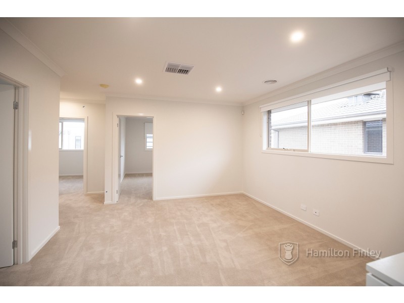 12 Yellowbox Drive, Keysborough VIC 3173