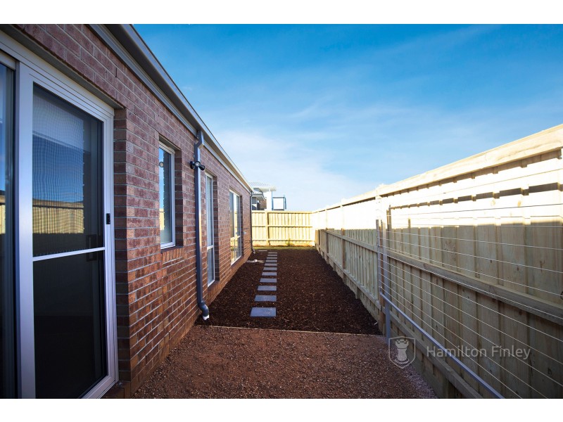 2 Jean Street, Point Cook VIC 3030