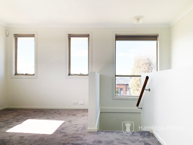 29 Evergreen Crescent, Craigieburn VIC 3064
