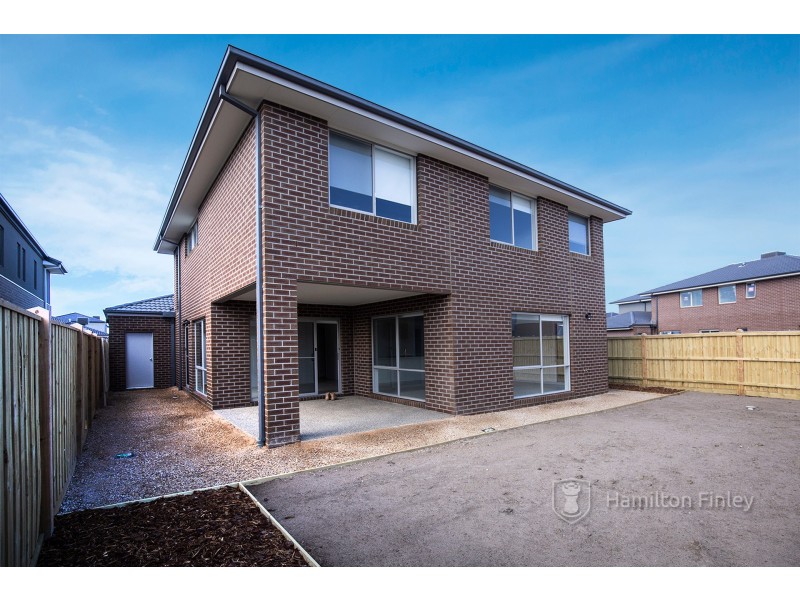 13 Oakridge Street, Point Cook VIC 3030